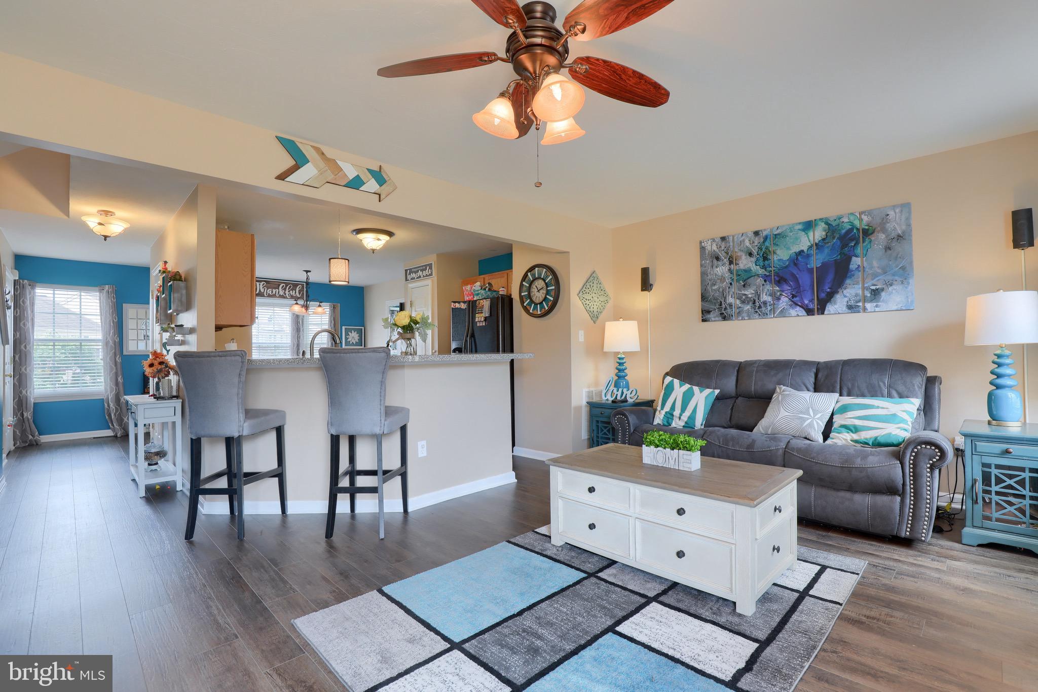 MANOR OAKS - Residential