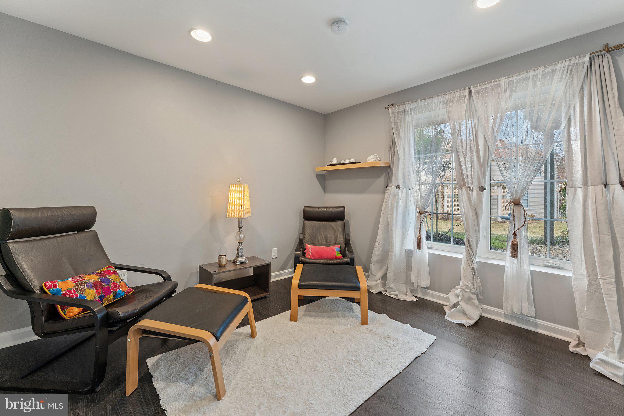 WILLIAMS HILL - Residential