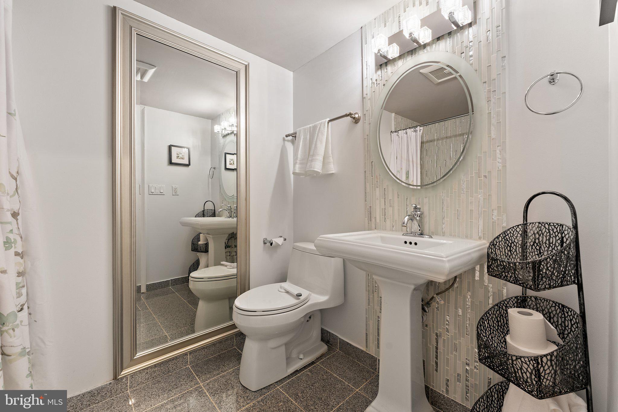 WILLIAMS HILL - Residential
