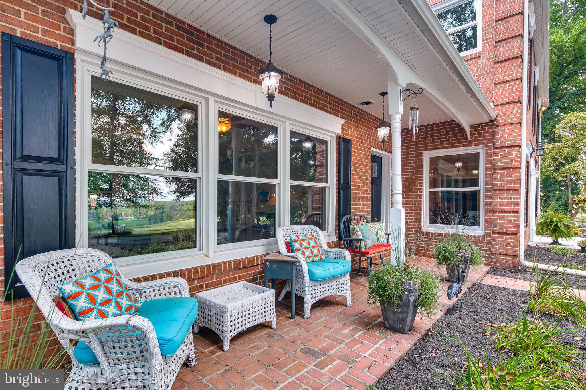 HERITAGE HILL - Residential