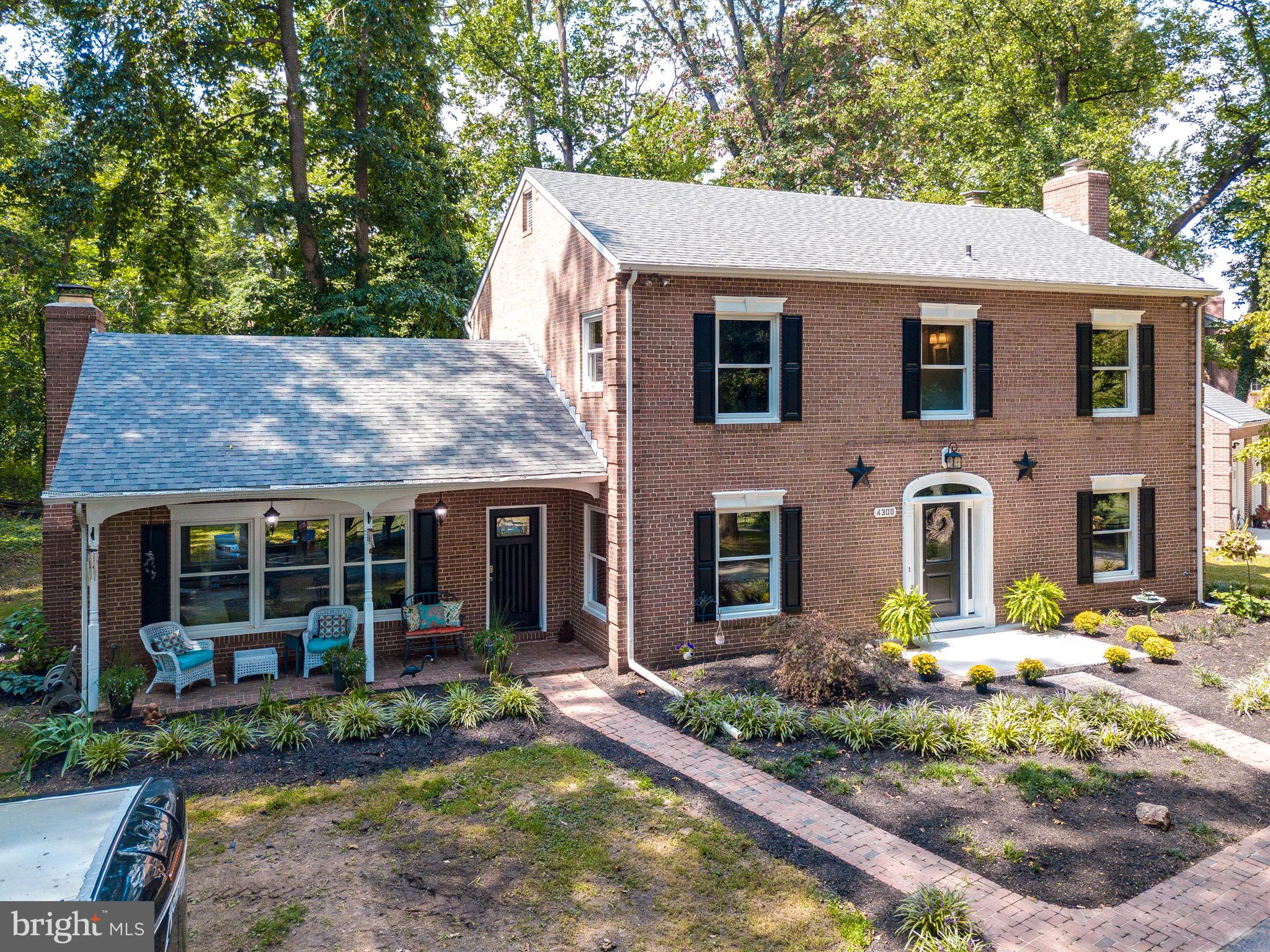 HERITAGE HILL - Residential