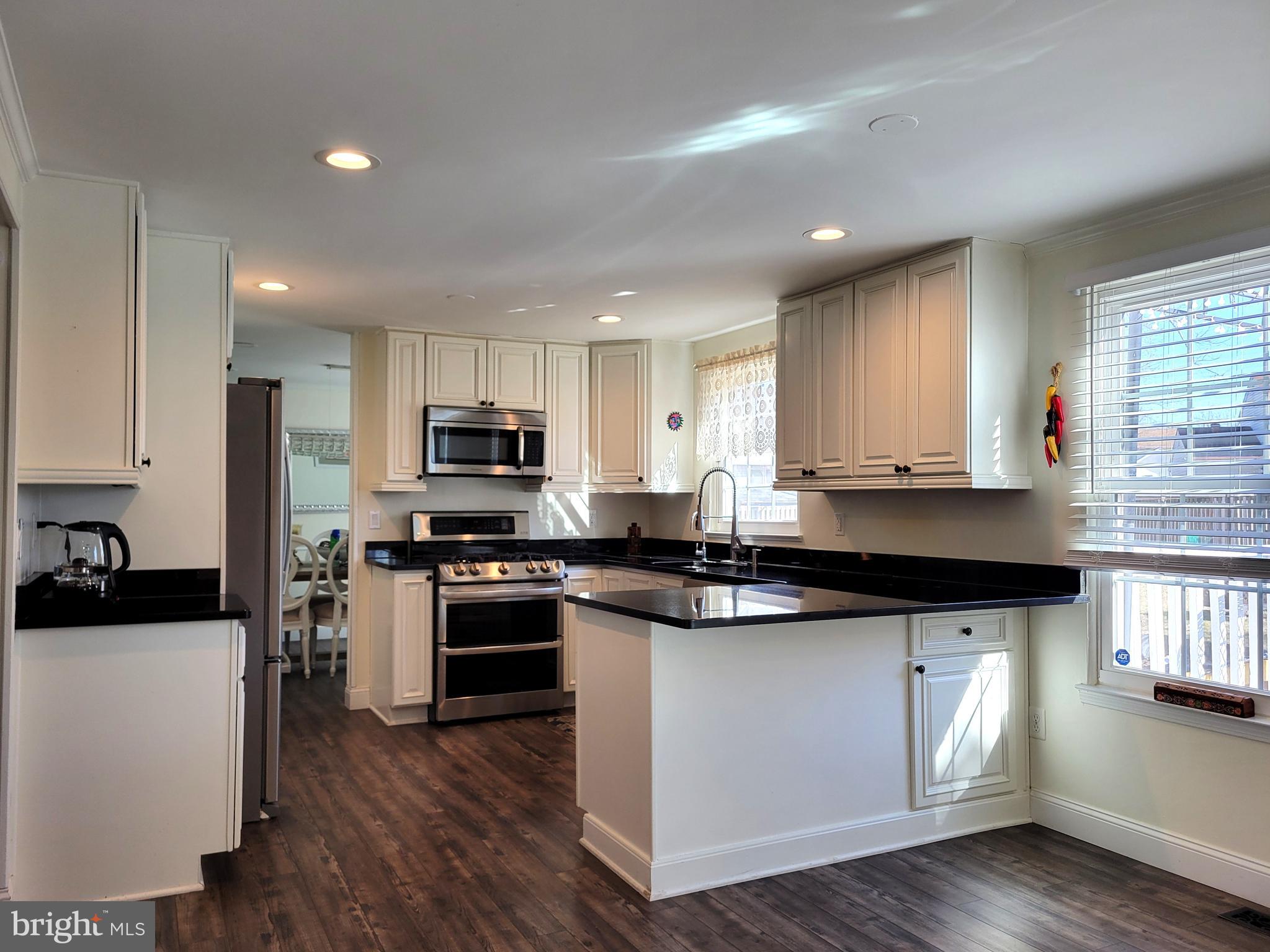 XANADU ESTATES - Residential Lease