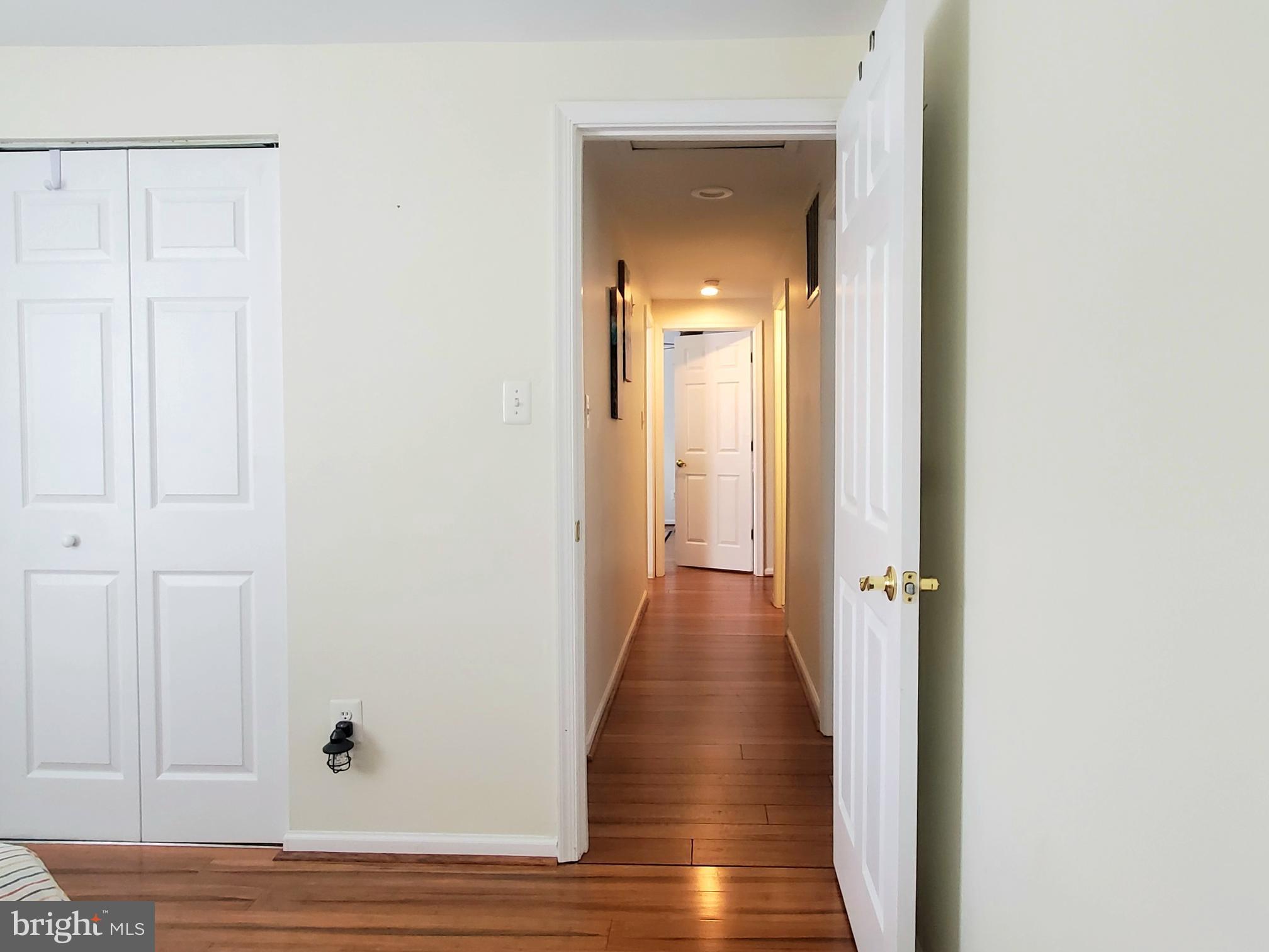 XANADU ESTATES - Residential Lease
