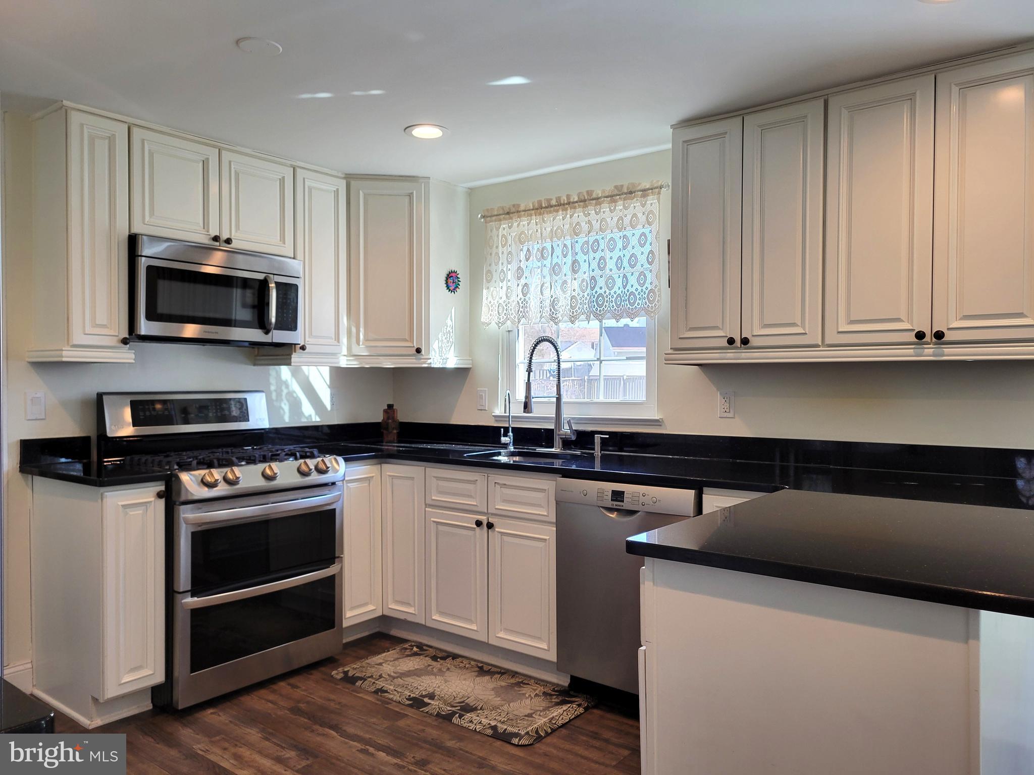 XANADU ESTATES - Residential Lease