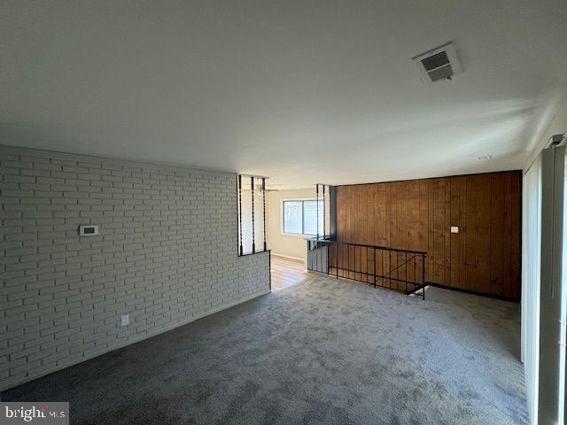 WOODBRIDGE - Residential