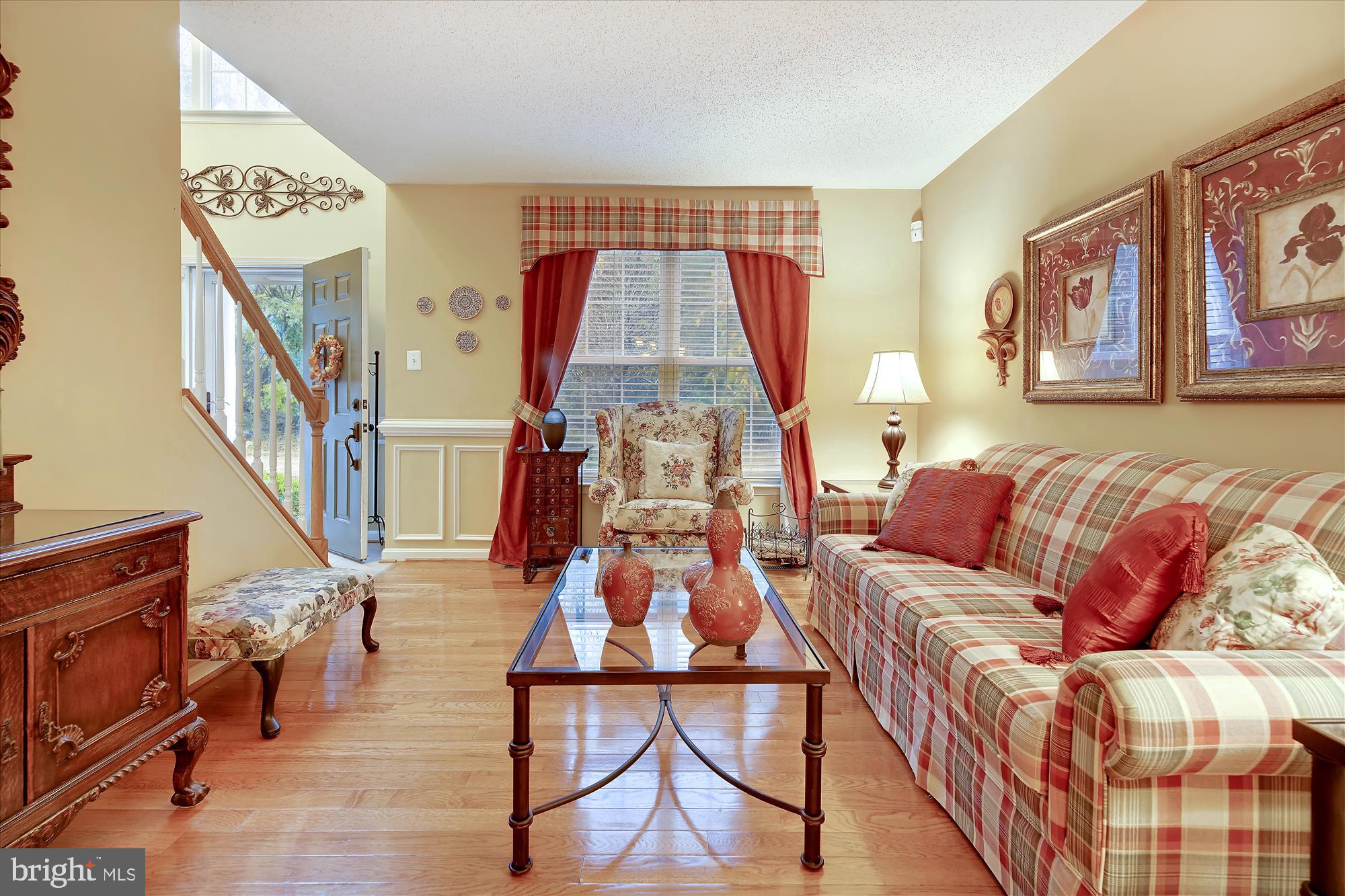 JAMESTOWNE - Residential