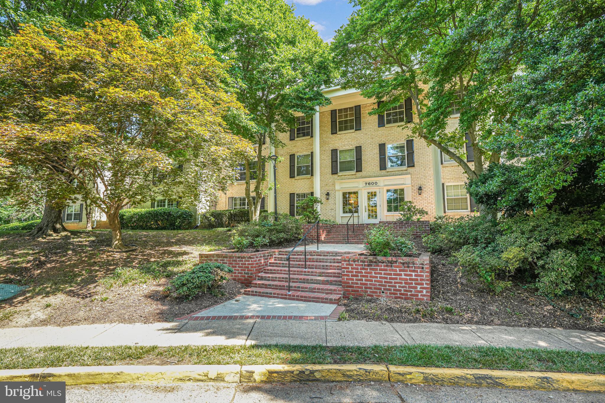 COLONIES AT MCLEAN - Residential