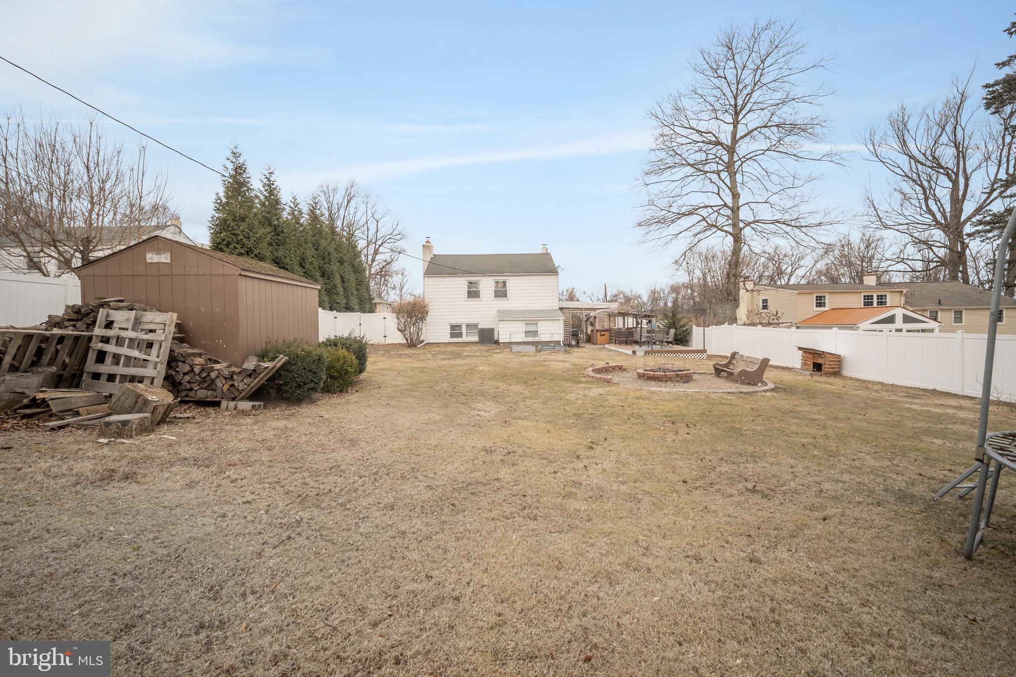 WILLOW GROVE - Residential