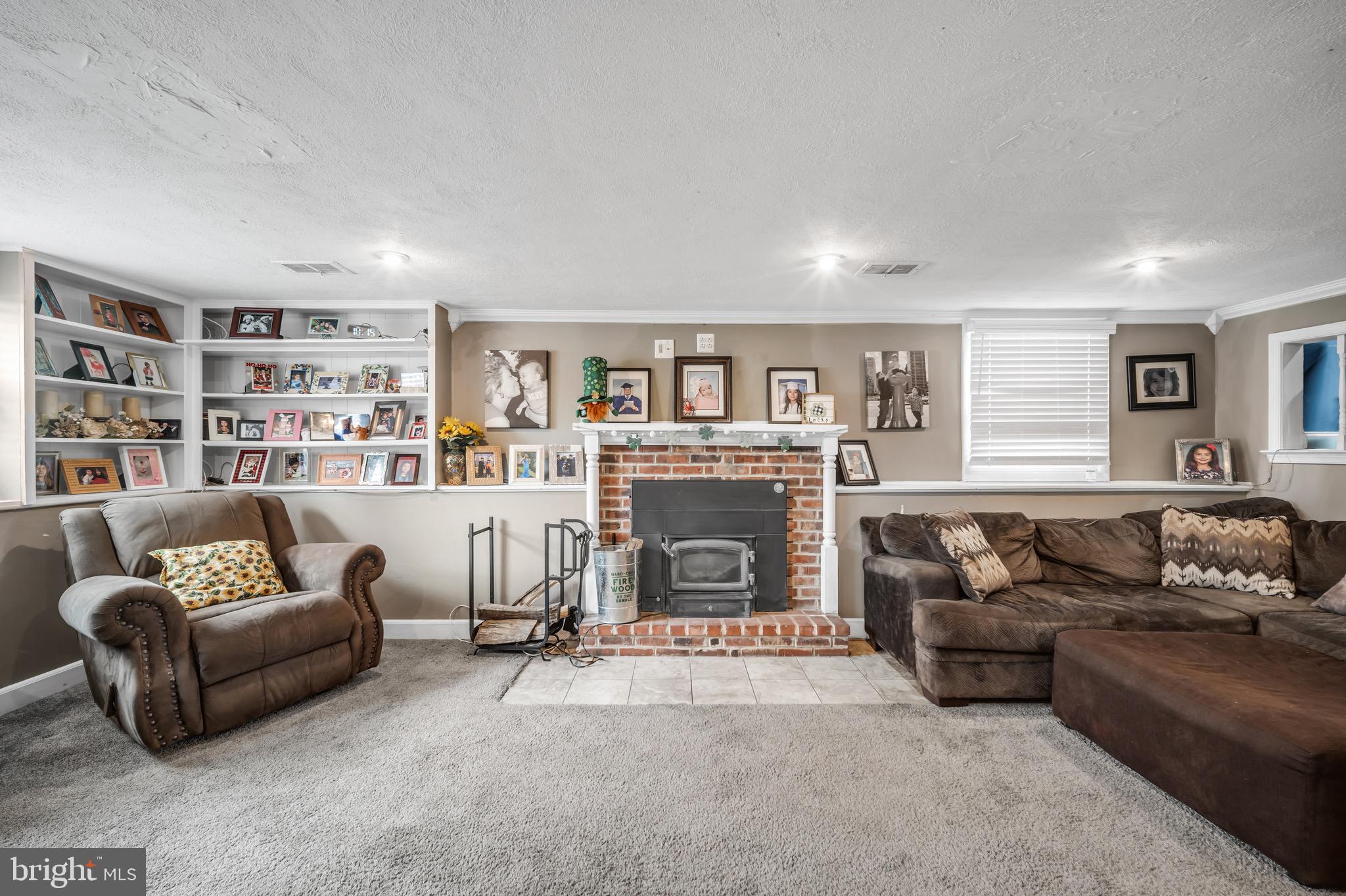 WILLOW GROVE - Residential