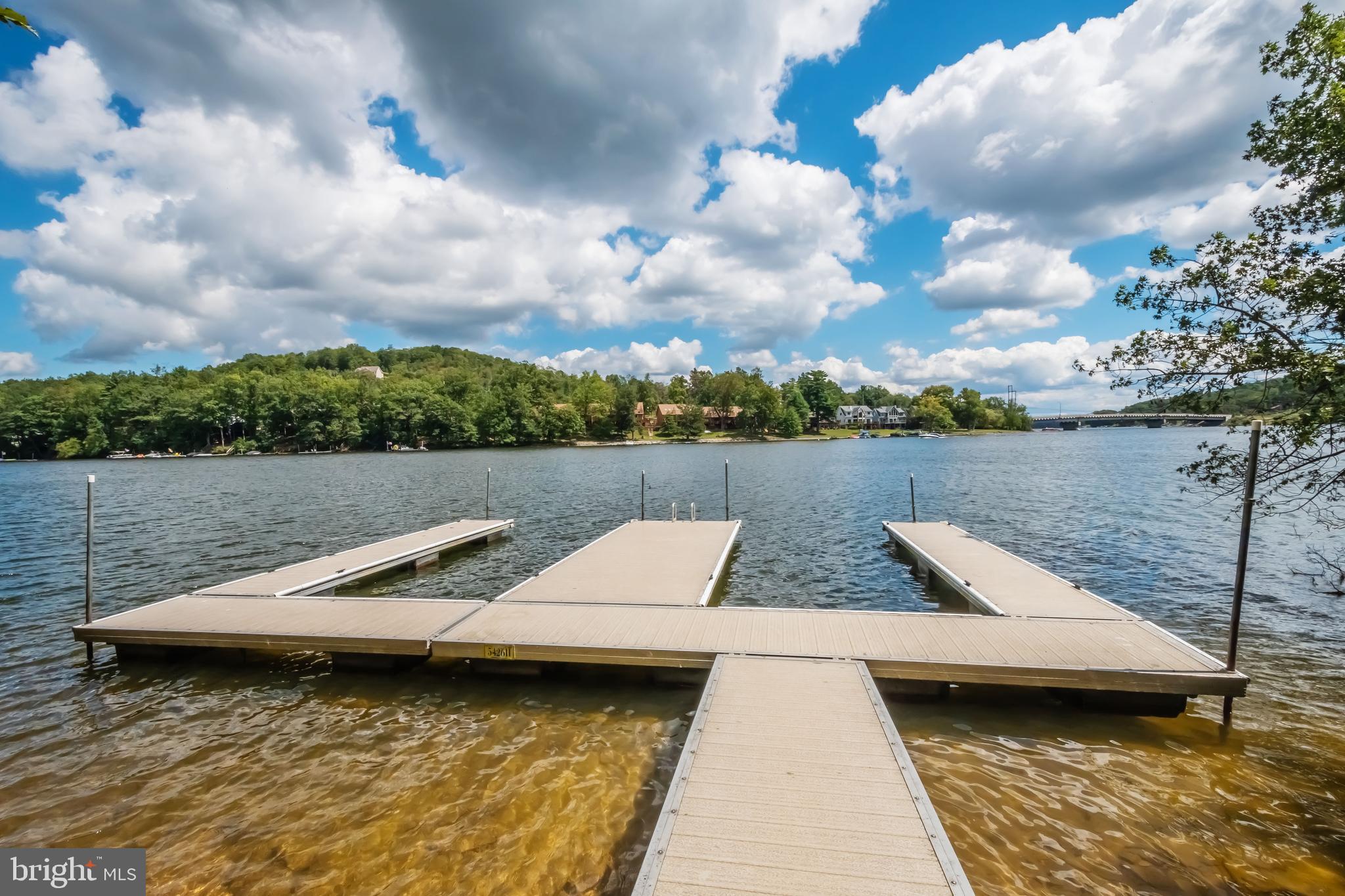 WATERSIDE AT WISP - Residential