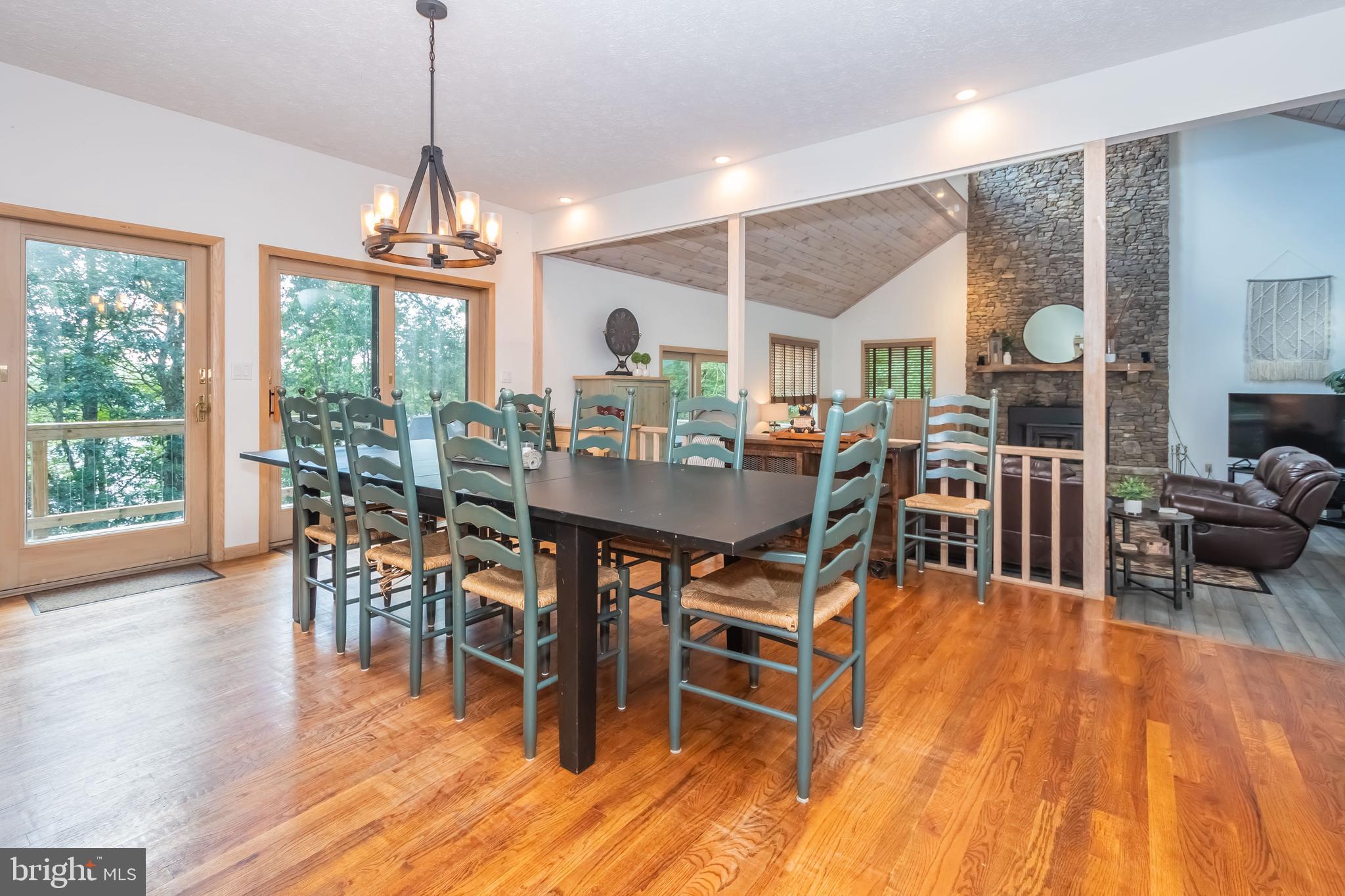 WATERSIDE AT WISP - Residential