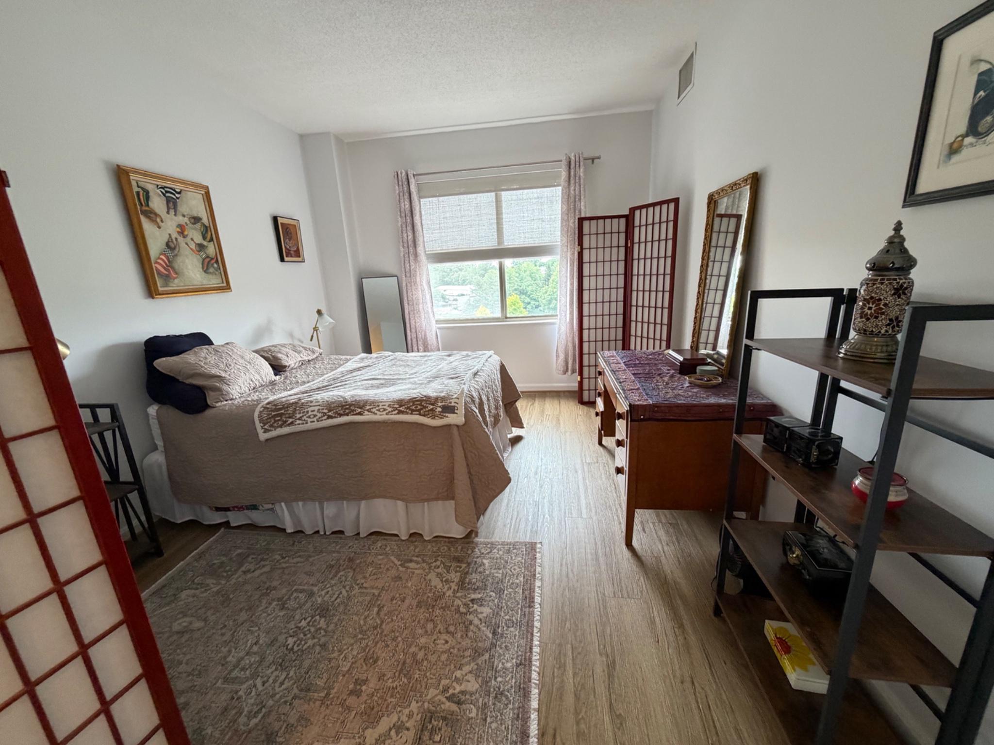 VANTAGE POINT EAST @ LEISURE WORLD - Residential