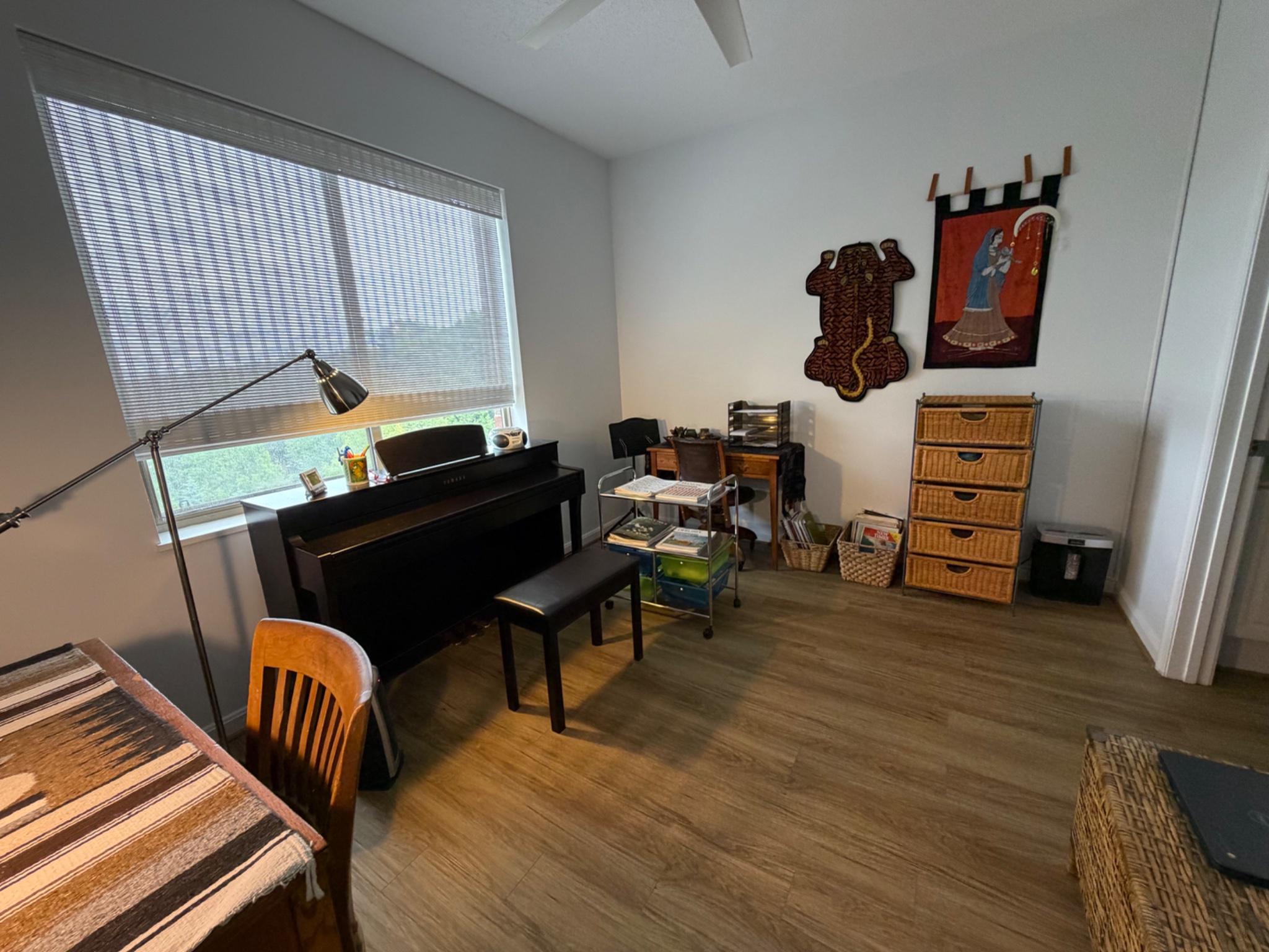 VANTAGE POINT EAST @ LEISURE WORLD - Residential