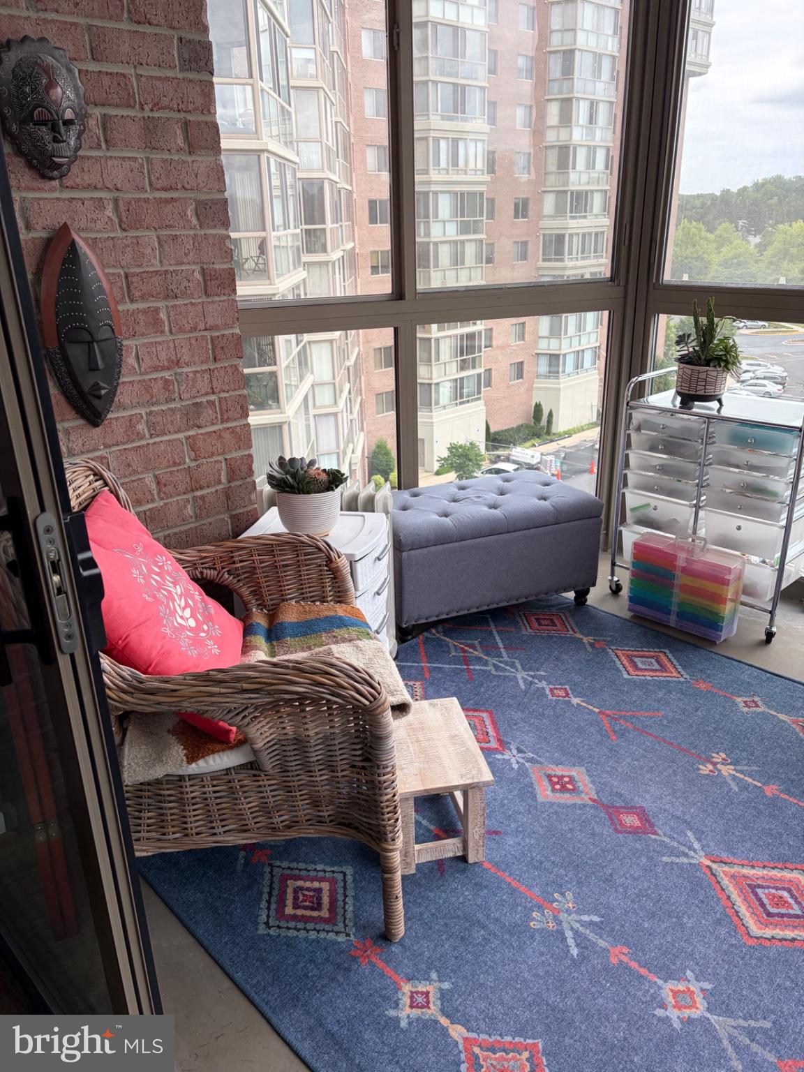 VANTAGE POINT EAST @ LEISURE WORLD - Residential