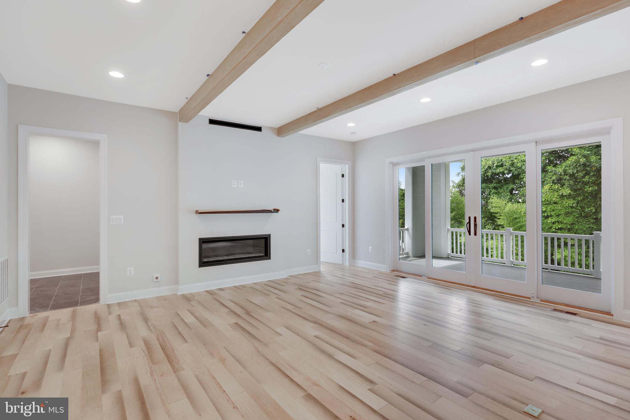 MANTUA - Residential