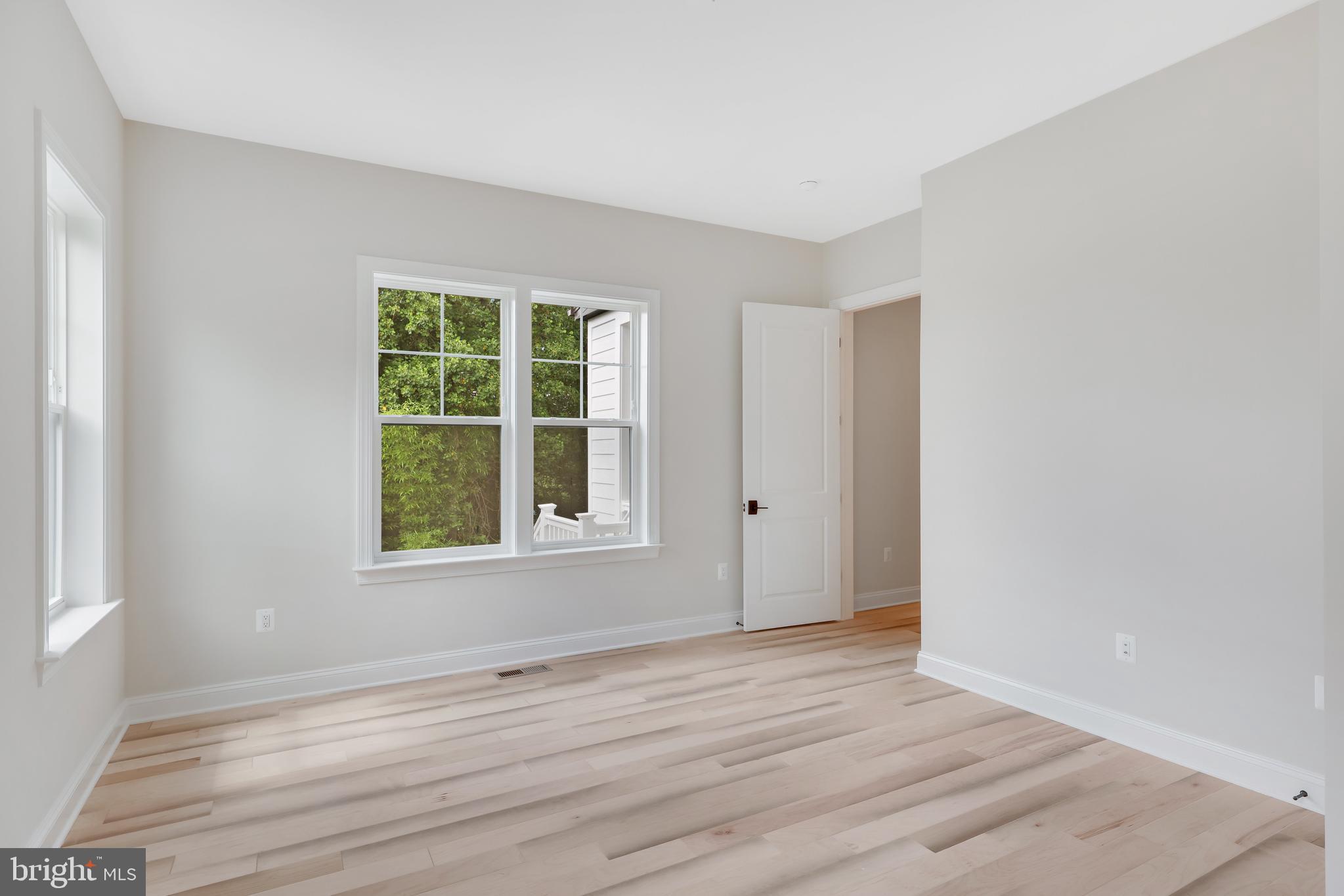 MANTUA - Residential