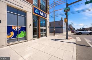 POINT BREEZE - Residential