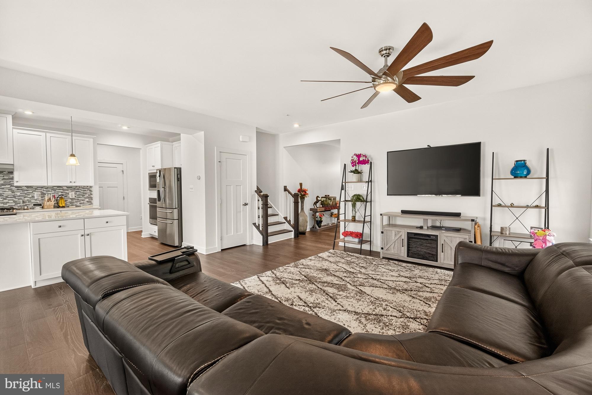 LANDSDALE - Residential