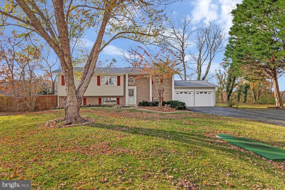 EMERALD COVE - Residential