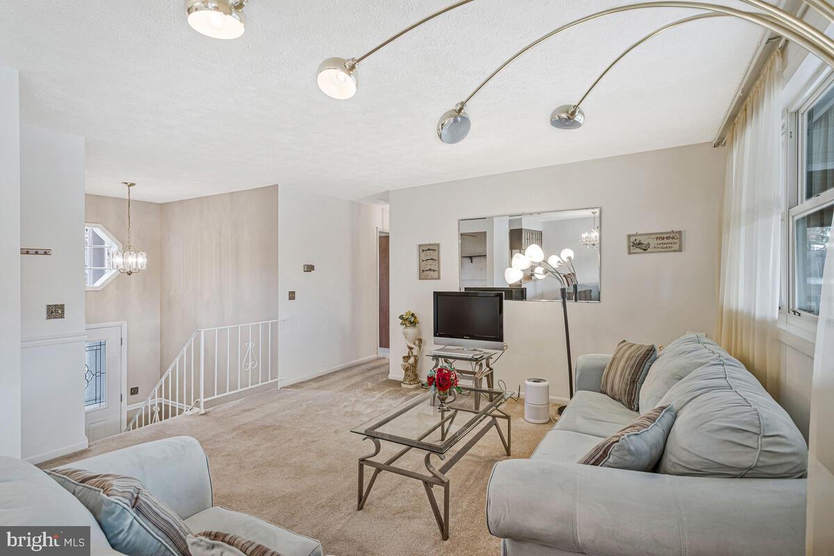 EMERALD COVE - Residential