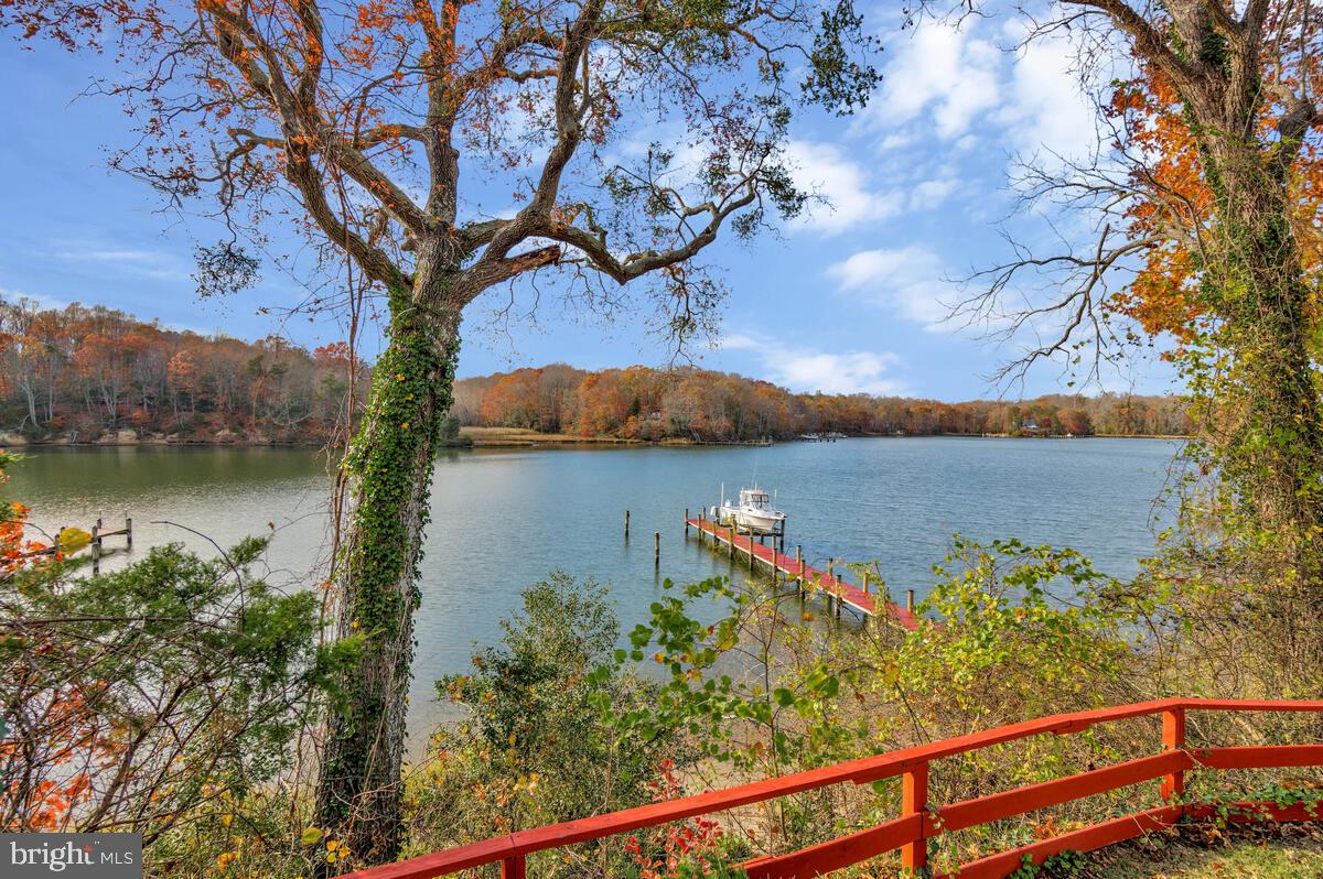 EMERALD COVE - Residential