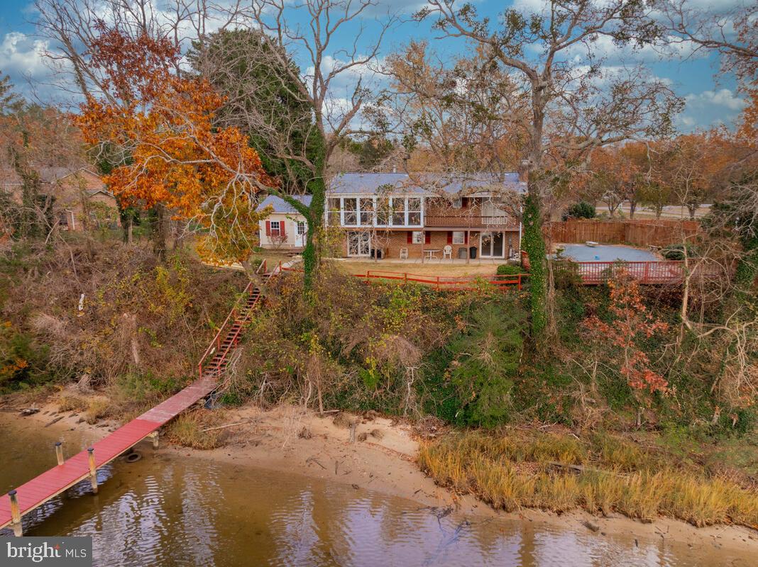 EMERALD COVE - Residential