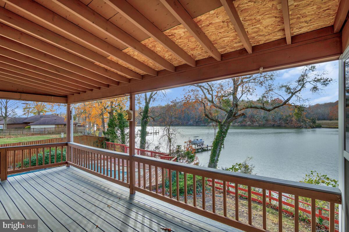 EMERALD COVE - Residential