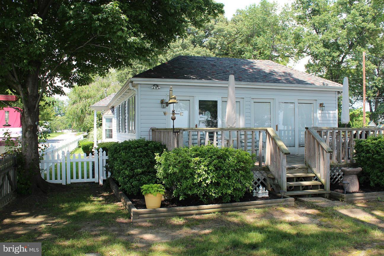COBB ISLAND - Residential