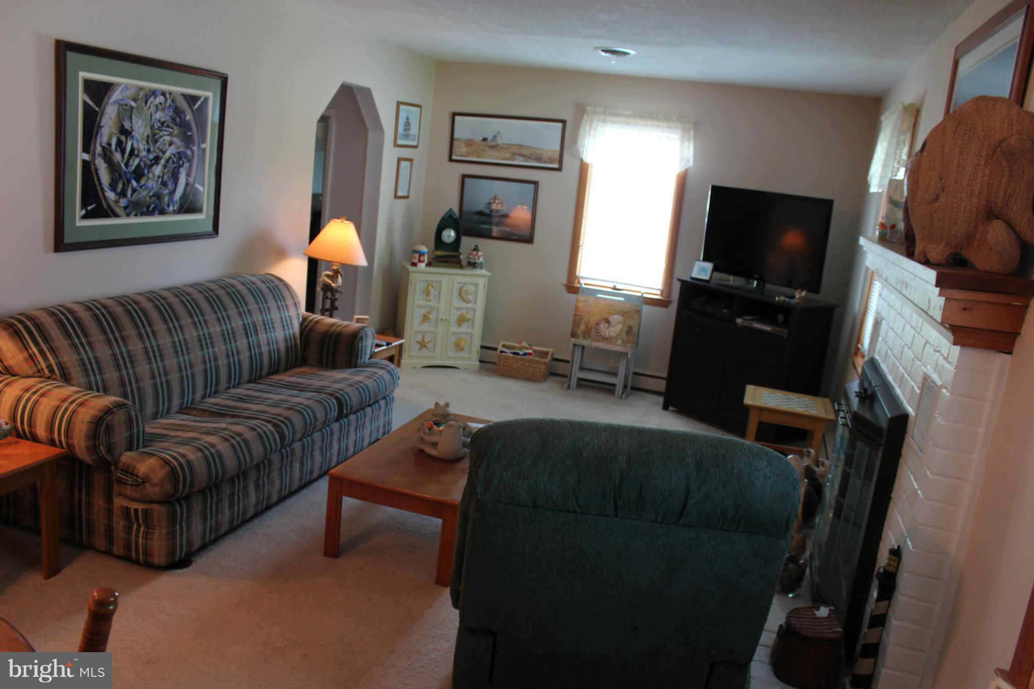 COBB ISLAND - Residential