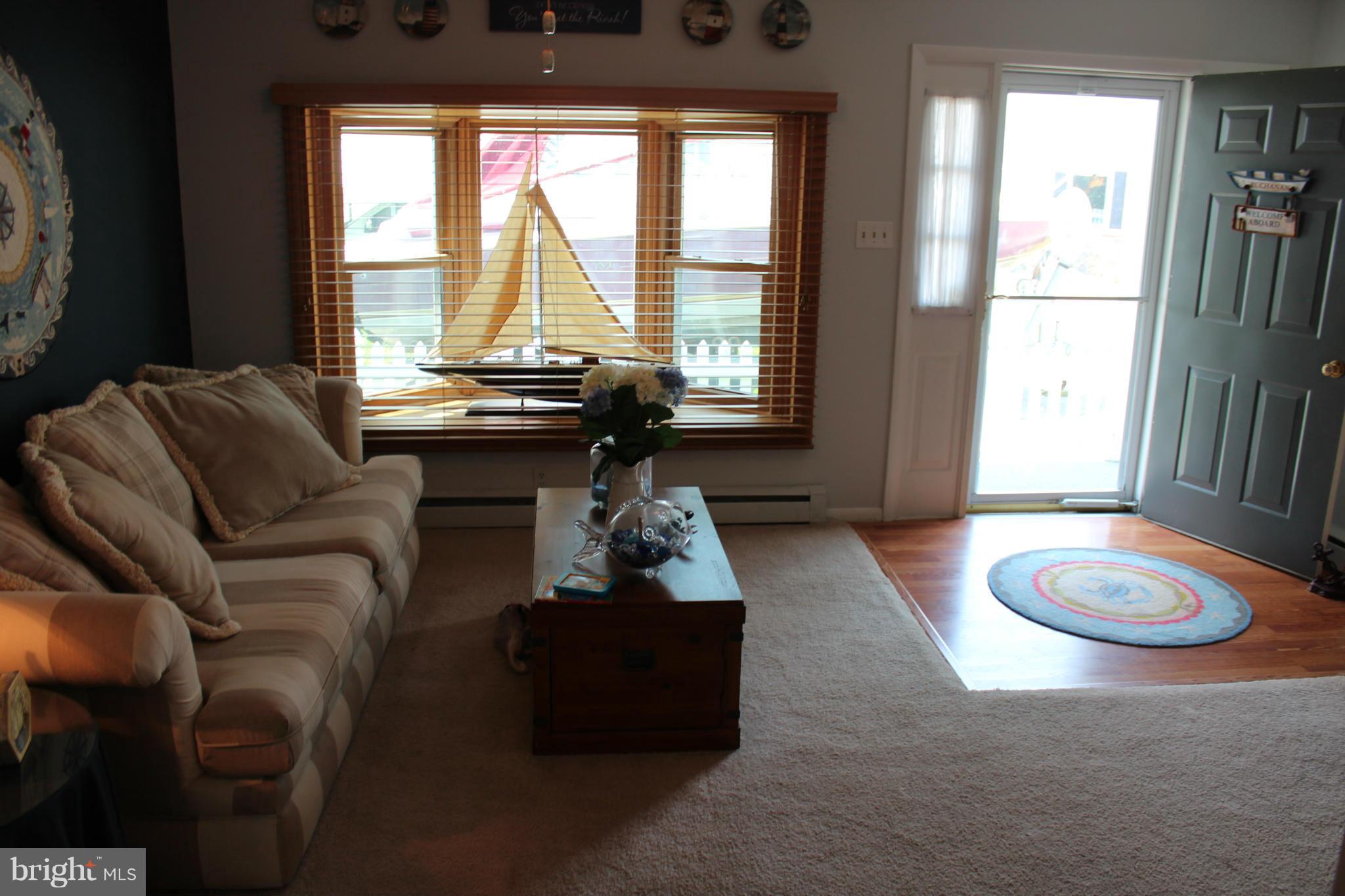 COBB ISLAND - Residential