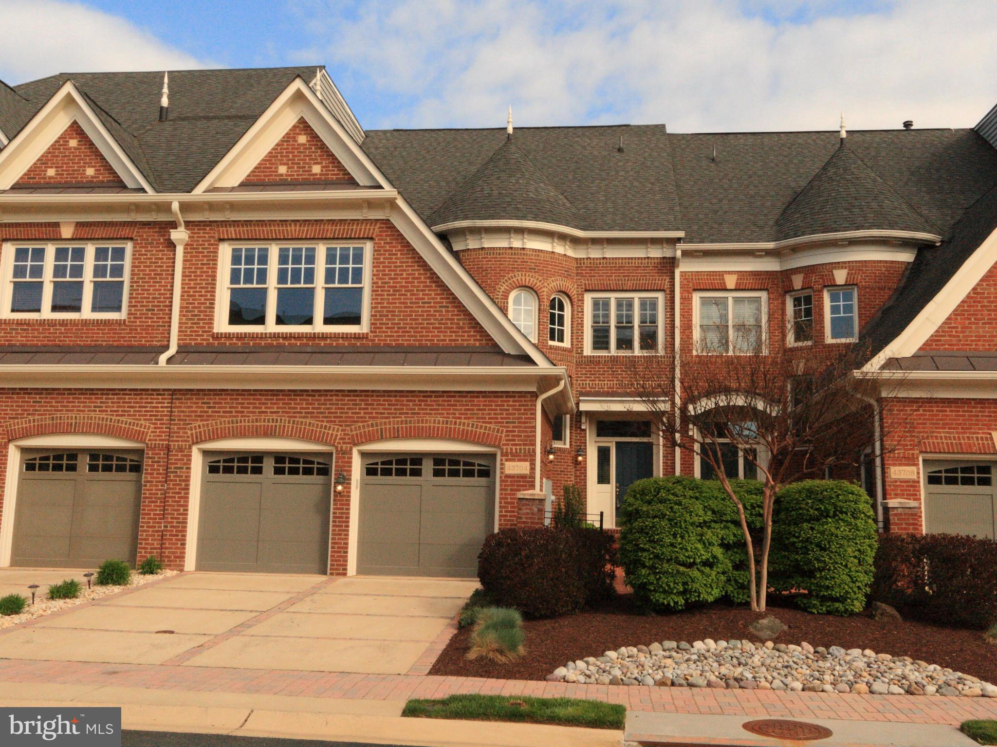 RIVER CREEK - Residential Lease