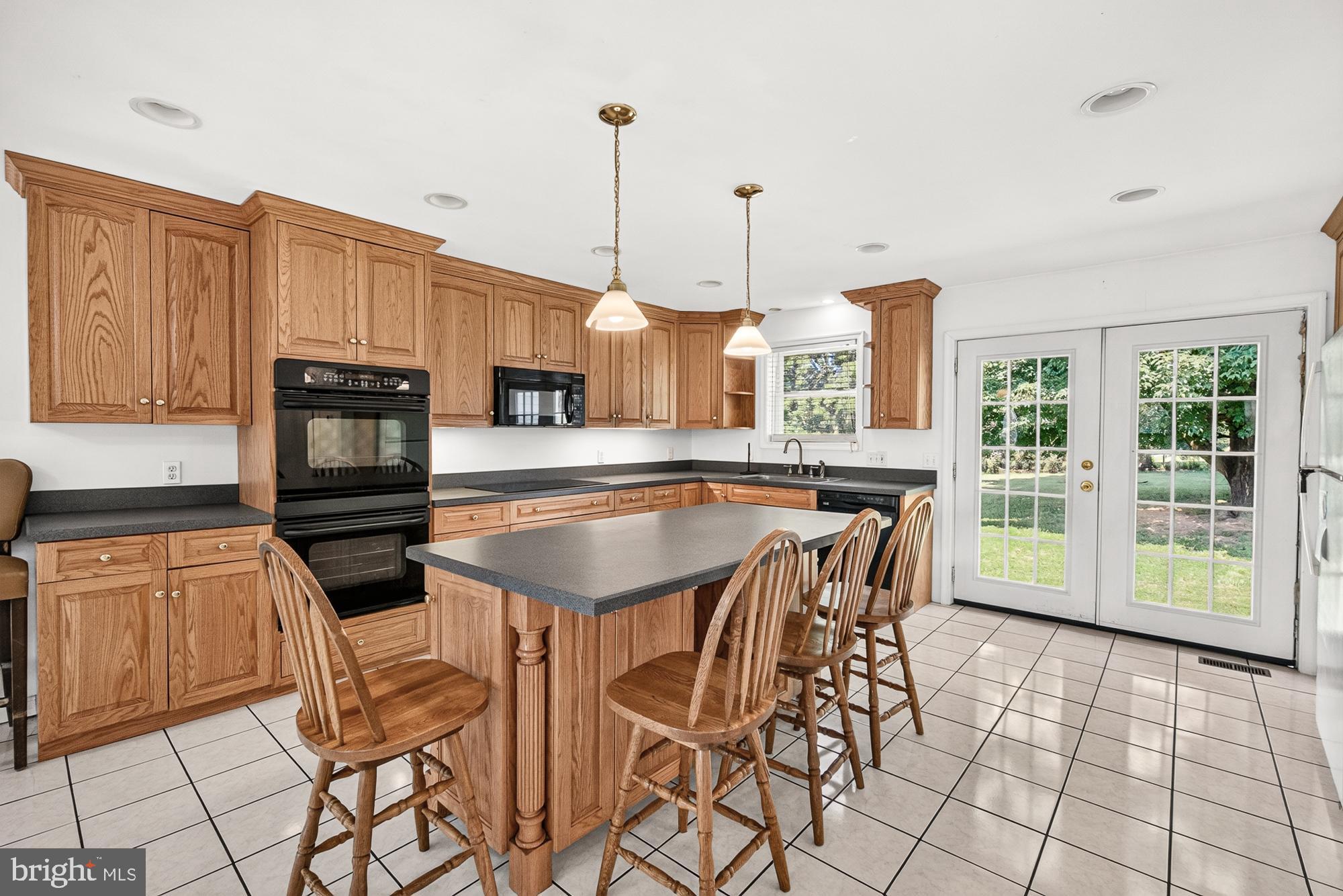 WISPERREN OAKS - Residential