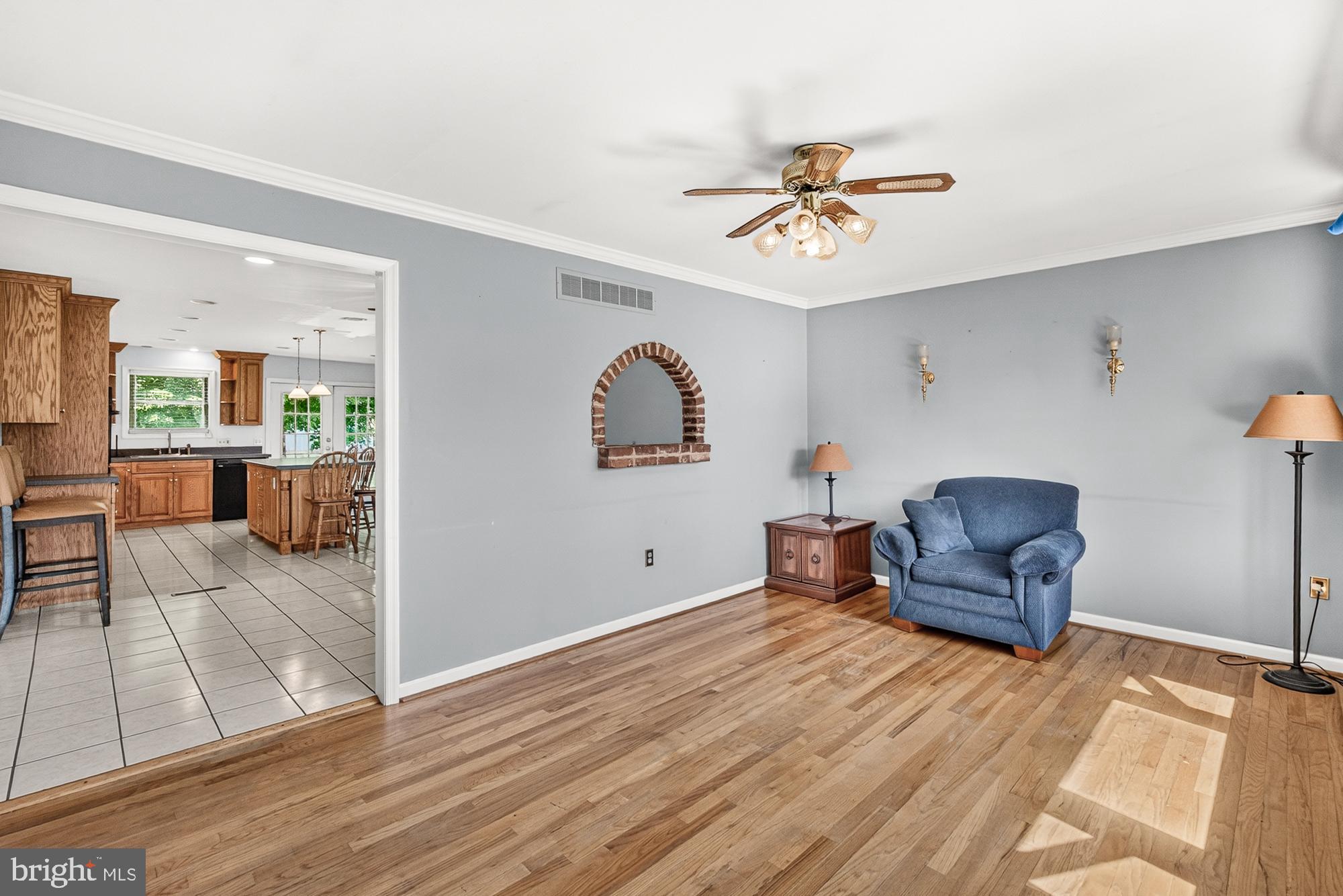 WISPERREN OAKS - Residential