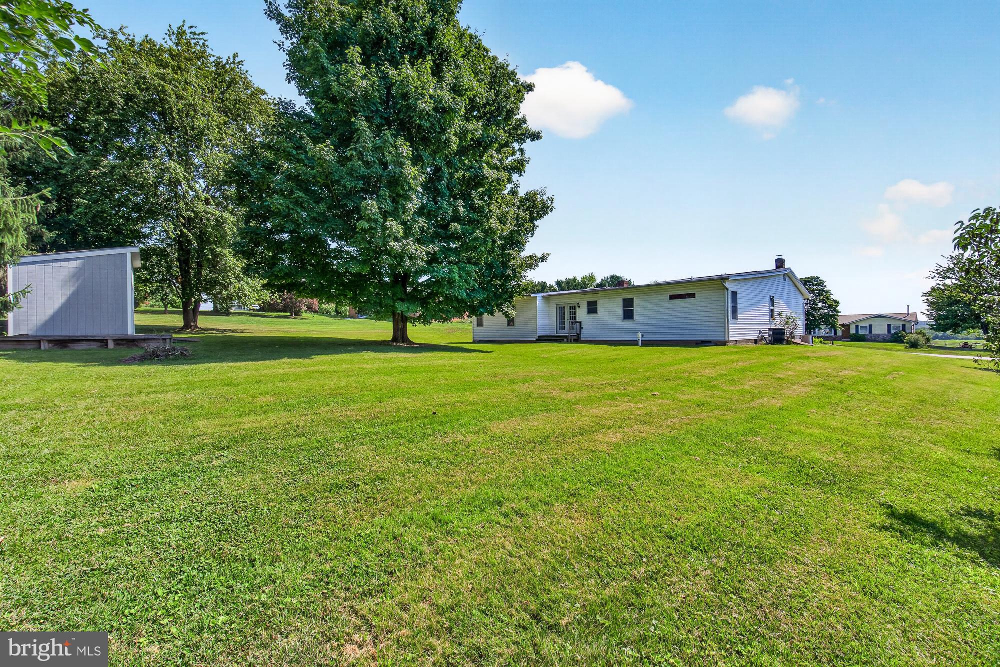 WISPERREN OAKS - Residential