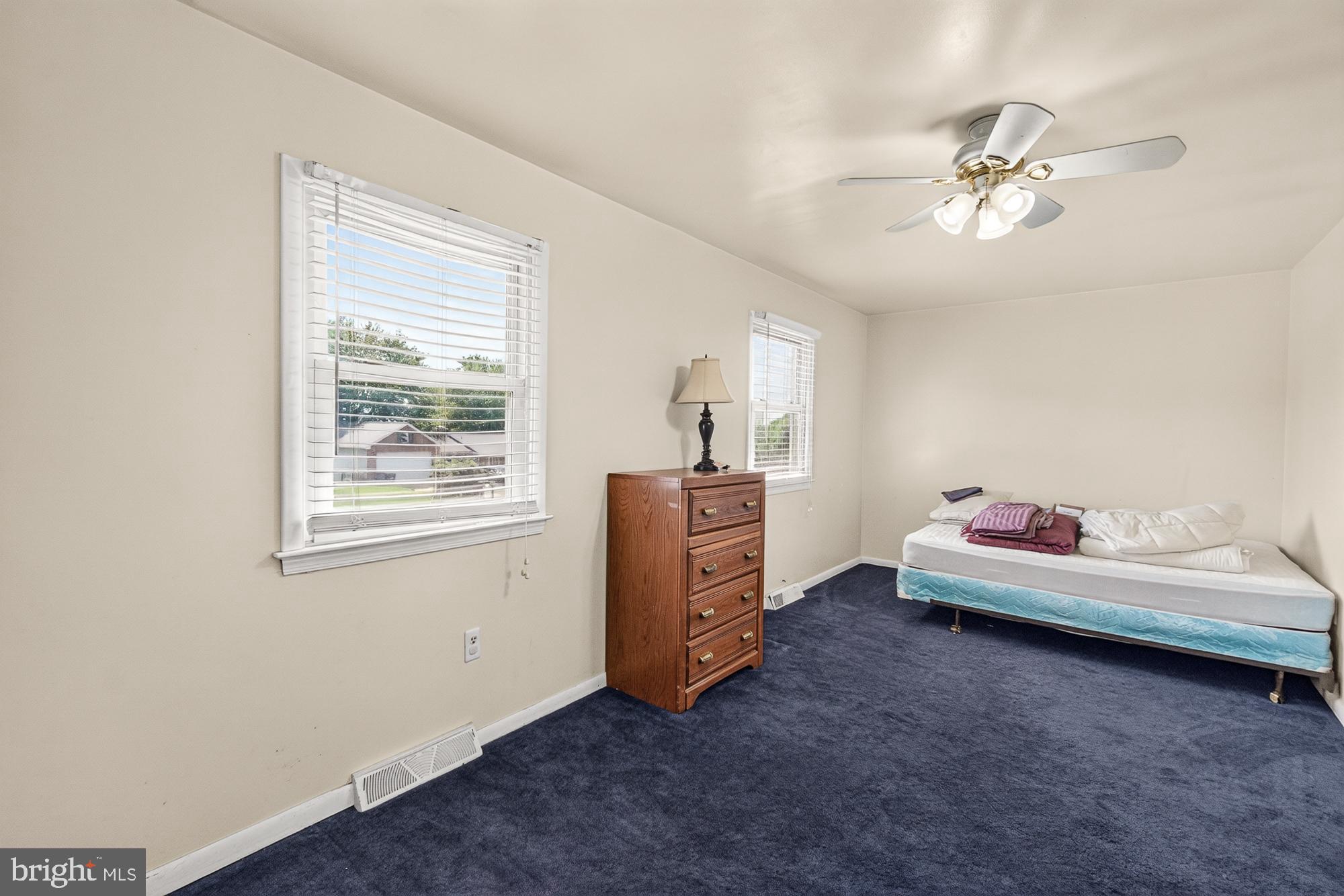 WISPERREN OAKS - Residential