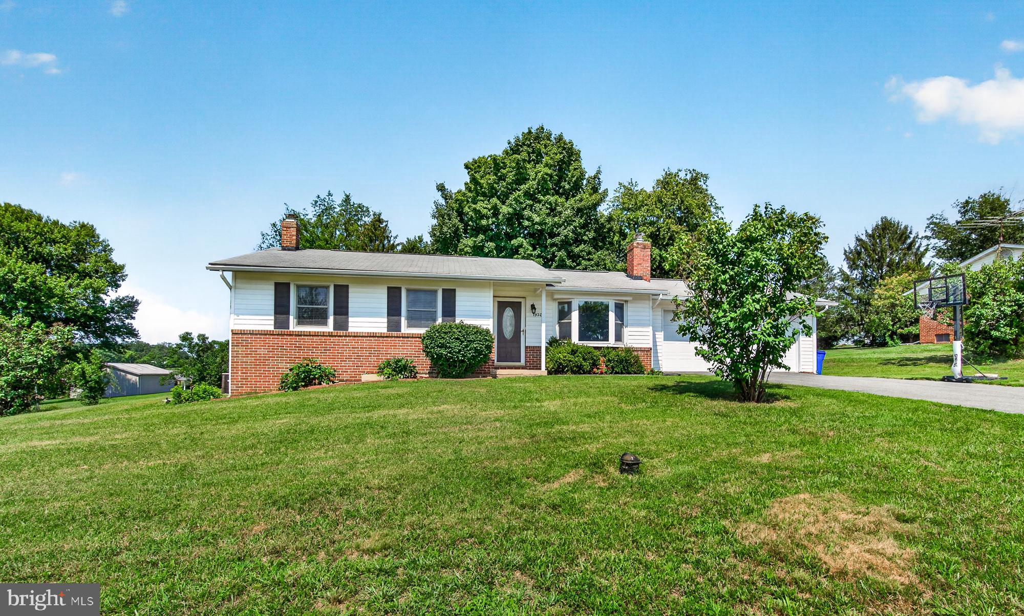 WISPERREN OAKS - Residential