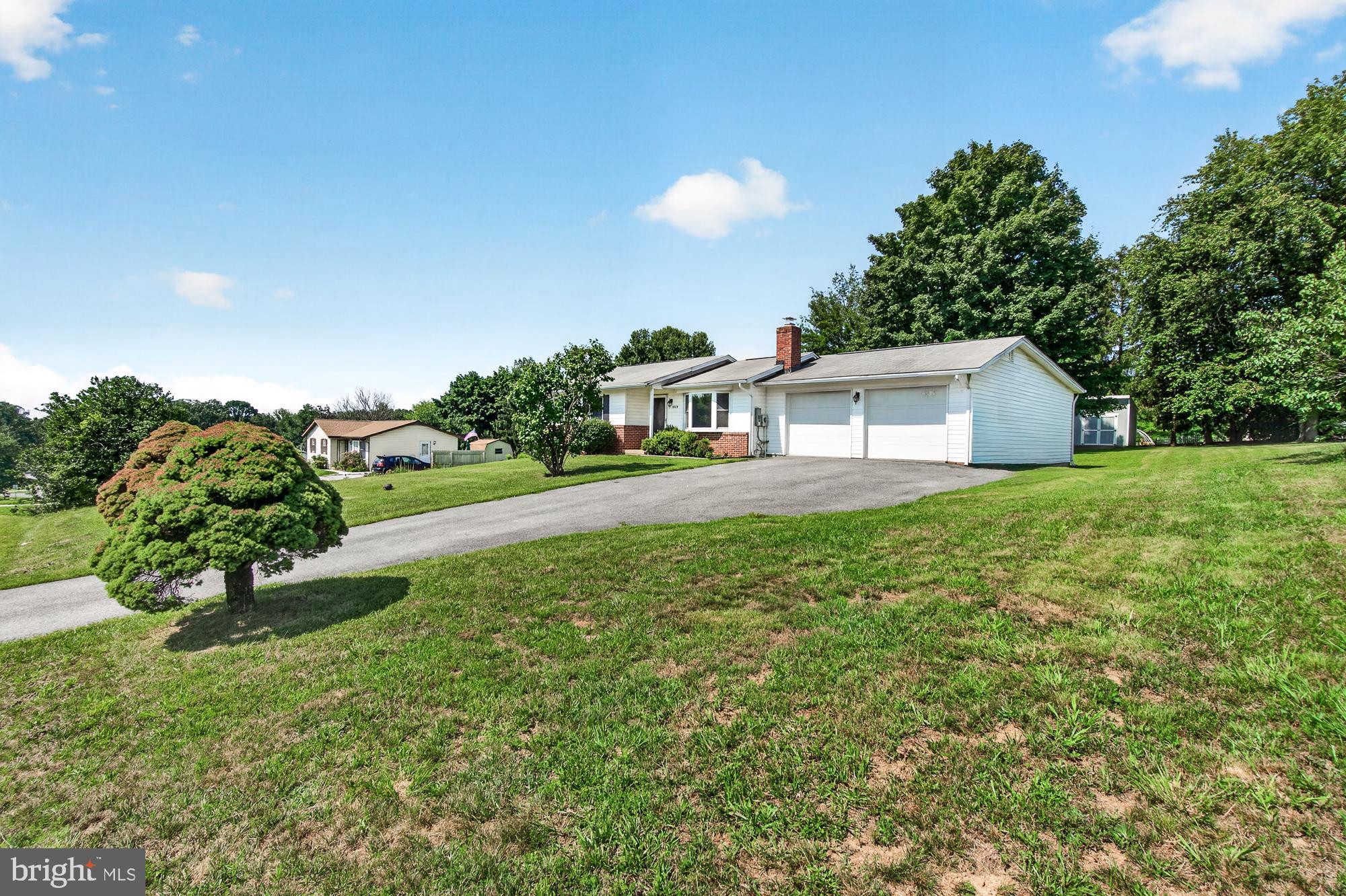 WISPERREN OAKS - Residential