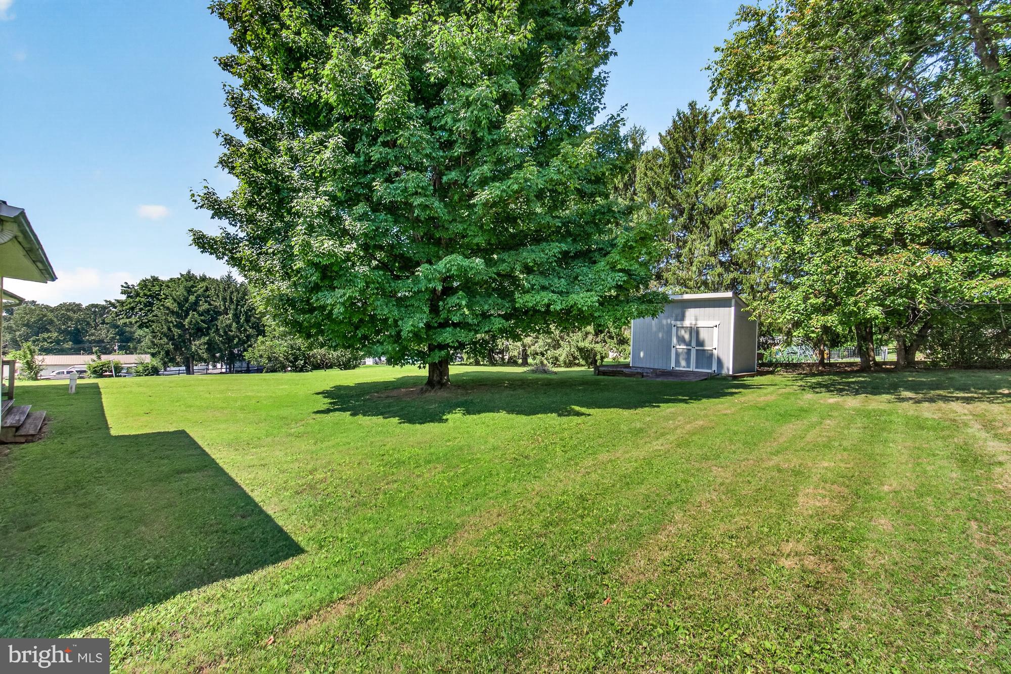 WISPERREN OAKS - Residential