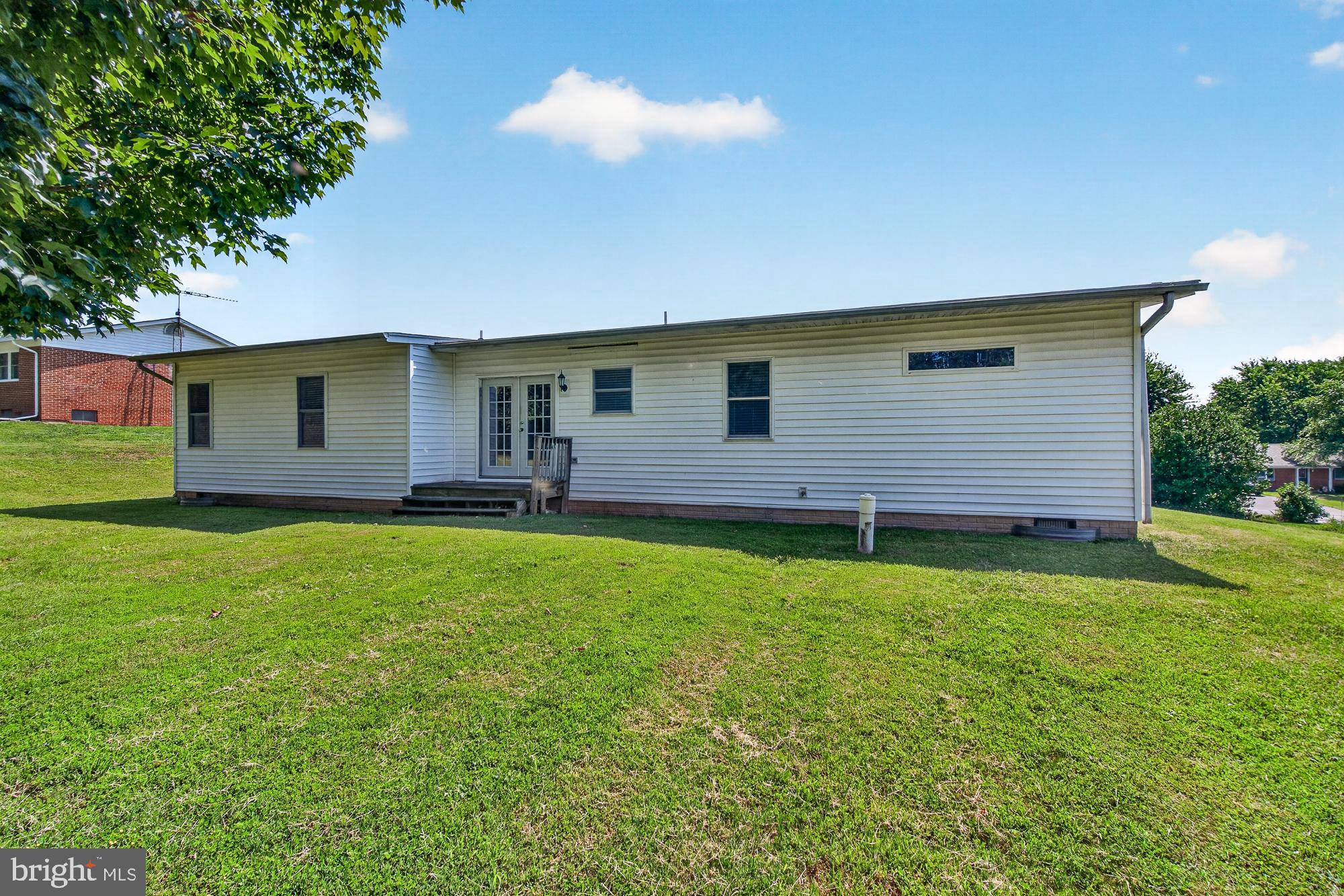 WISPERREN OAKS - Residential