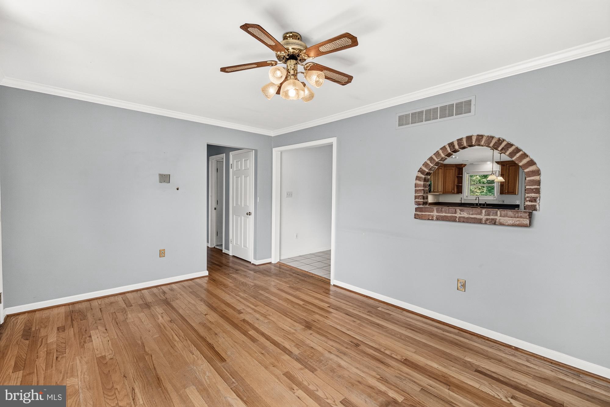 WISPERREN OAKS - Residential