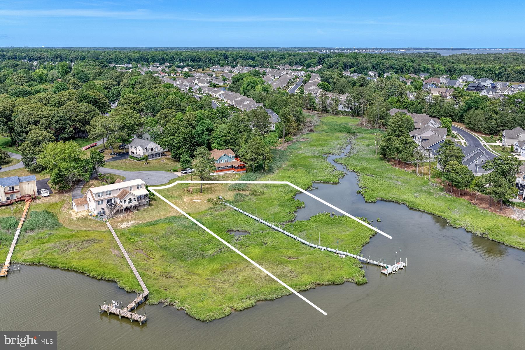 COVE ON HERRING CREEK - Land