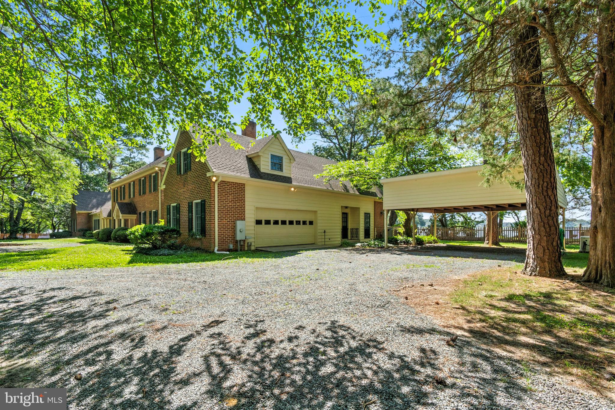 CEDAR POINT - Residential
