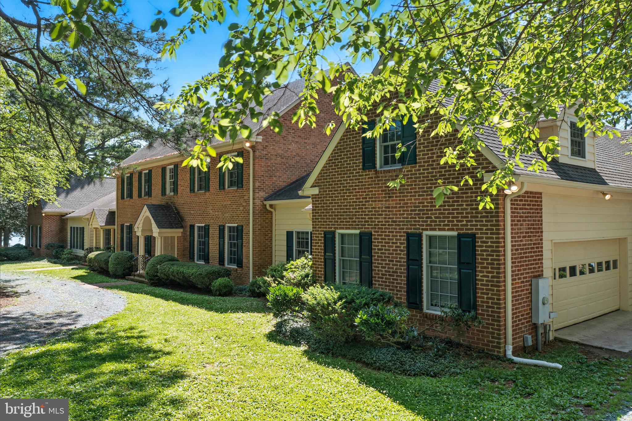 CEDAR POINT - Residential