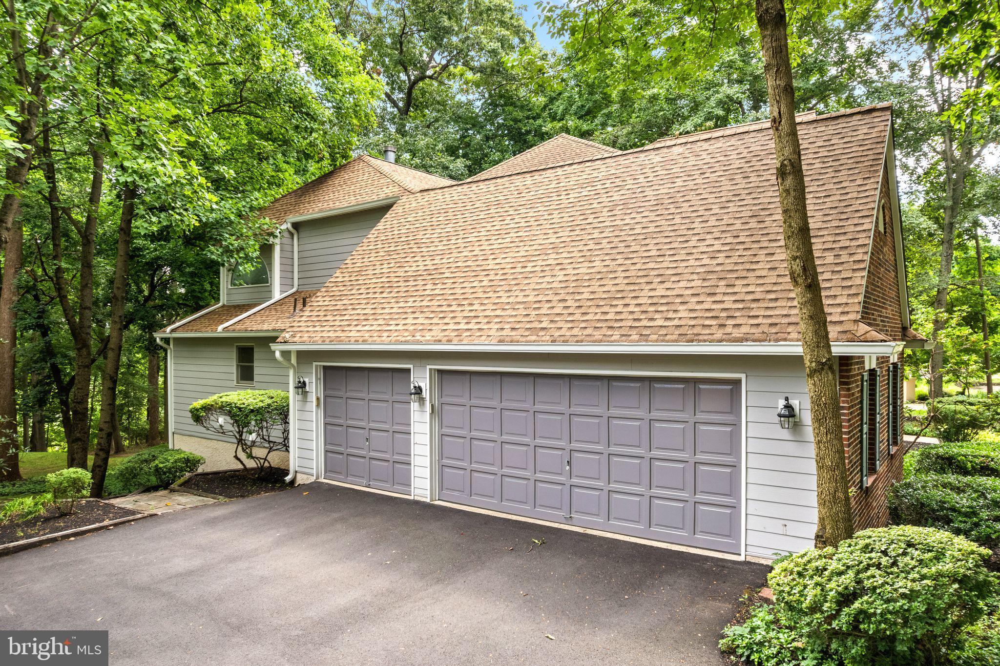 TIMBER KNOLL - Residential