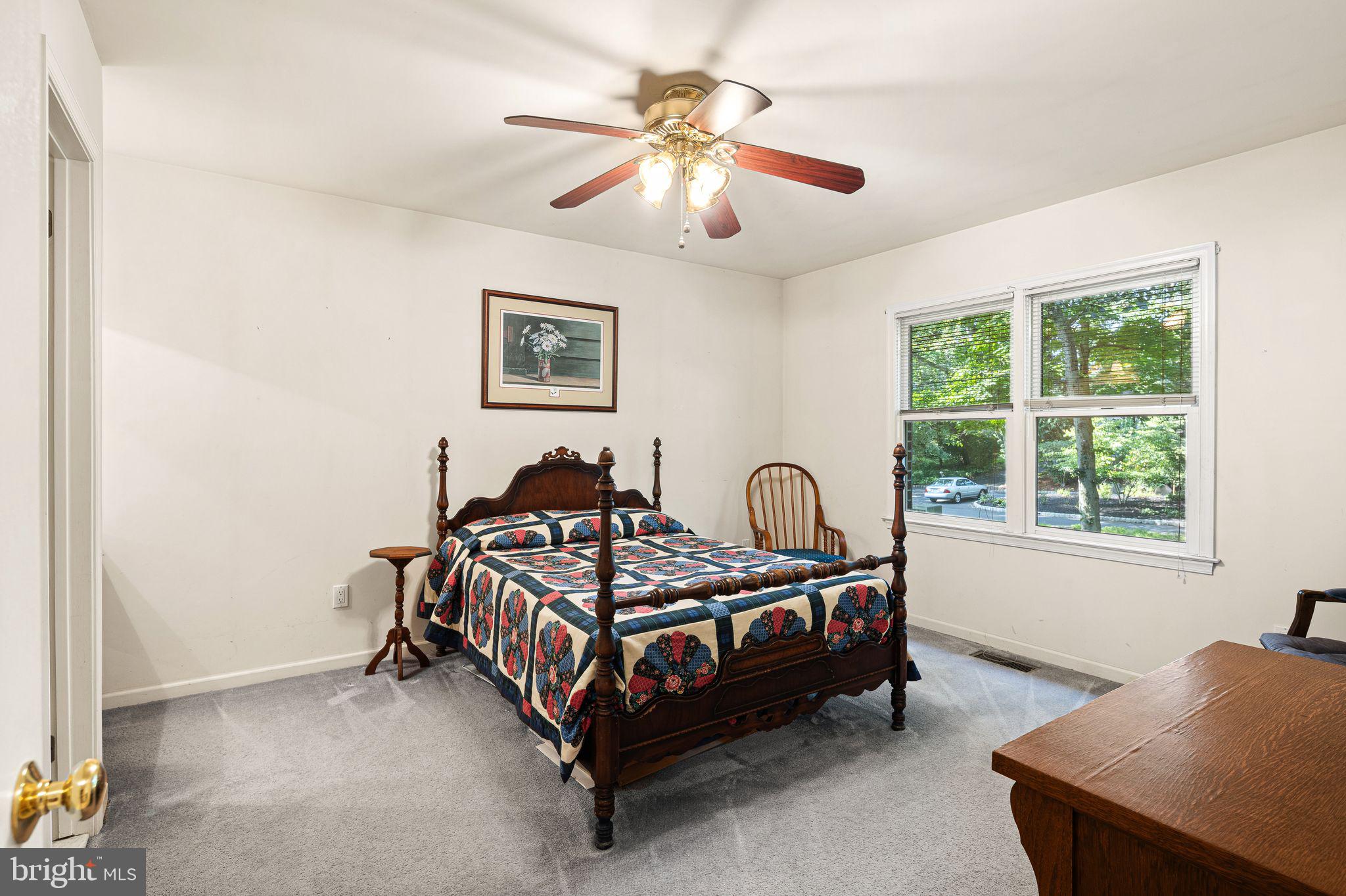 TIMBER KNOLL - Residential