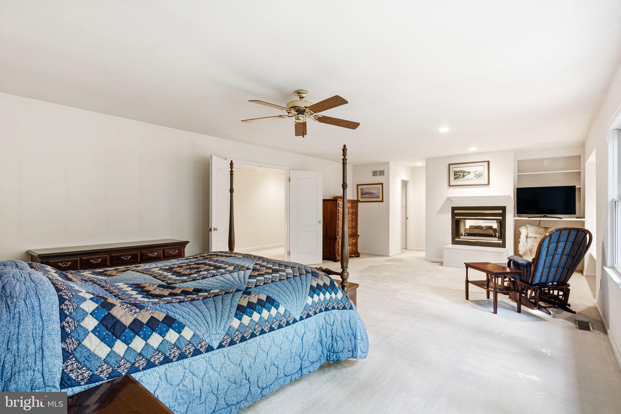 TIMBER KNOLL - Residential