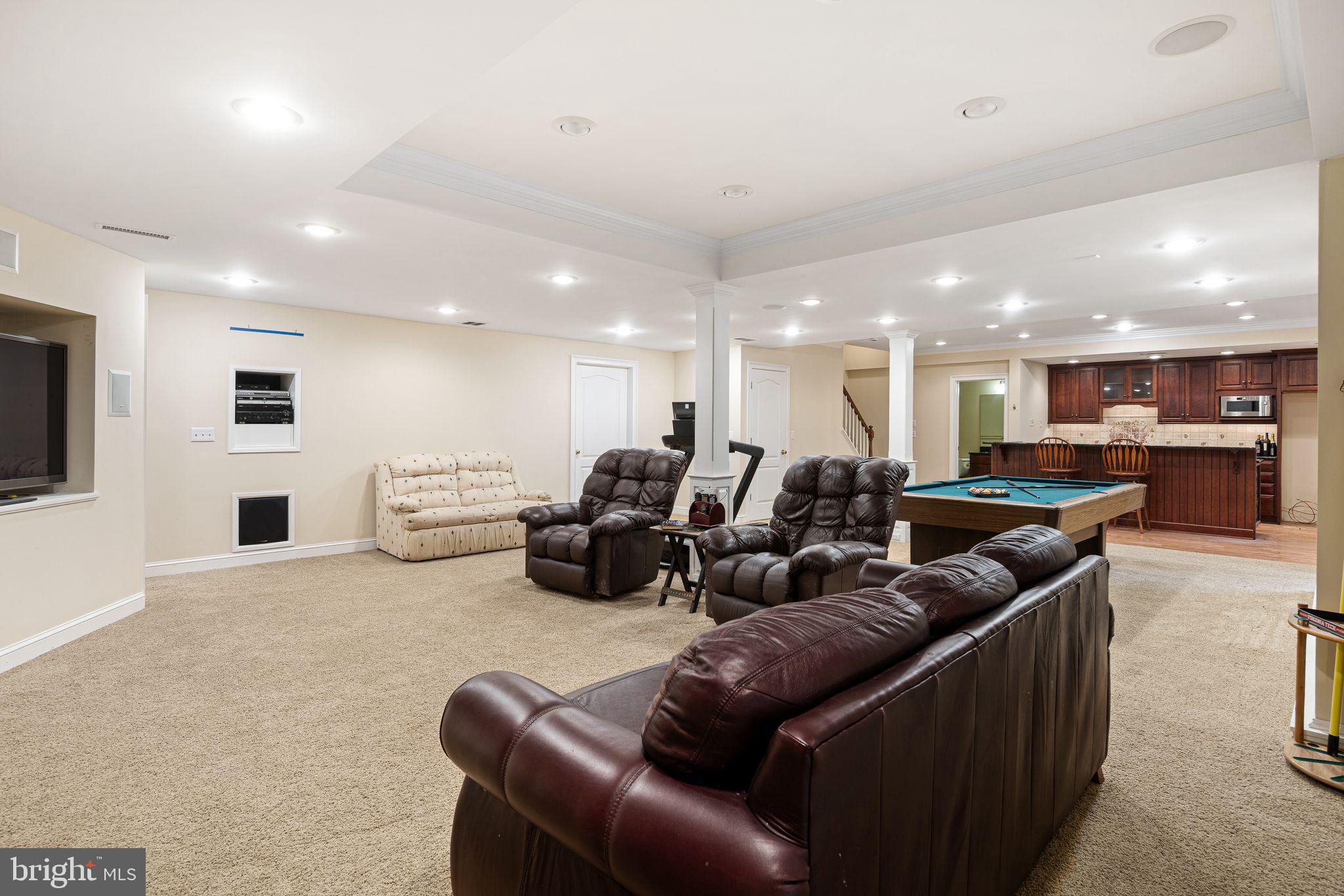 TIMBER KNOLL - Residential
