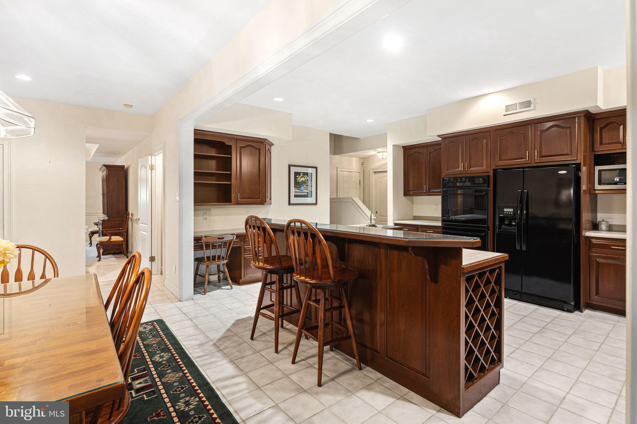 TIMBER KNOLL - Residential