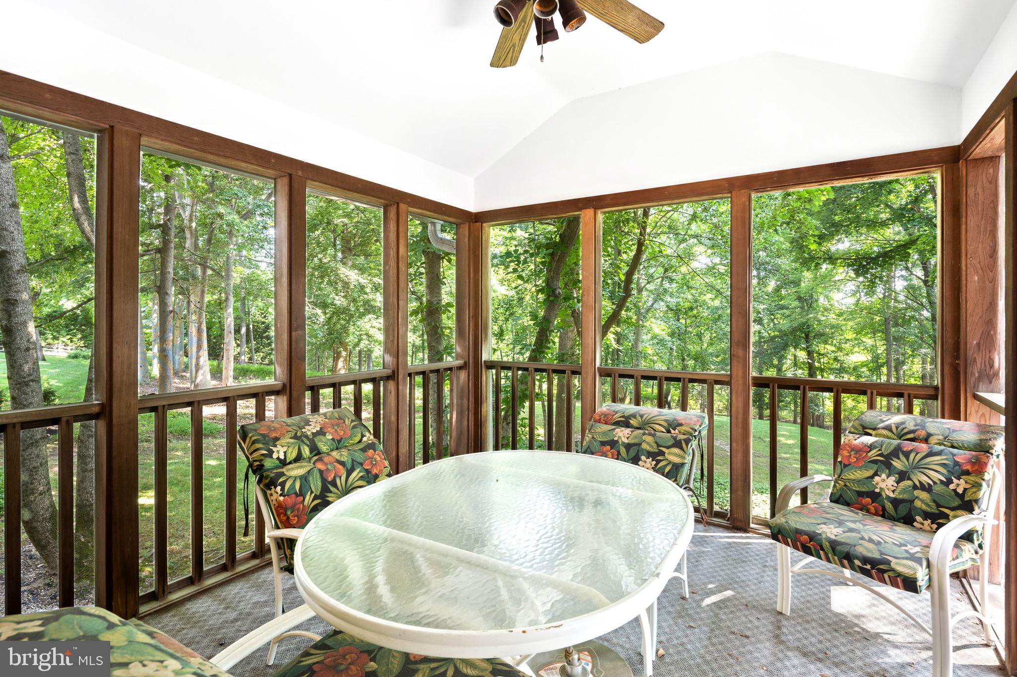 TIMBER KNOLL - Residential