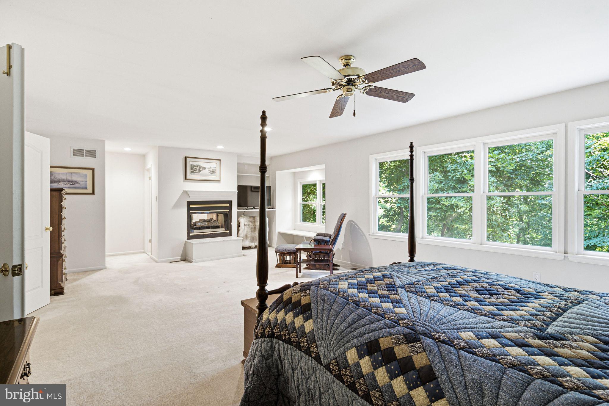 TIMBER KNOLL - Residential